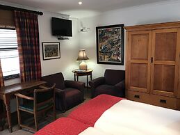 The Crown Guesthouse