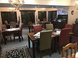 The Crown Guesthouse