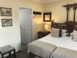 The Crown Guesthouse