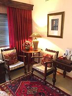 The Crown Guesthouse