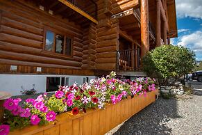 Northern Rockies Lodge
