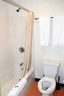 Northern Rockies Lodge