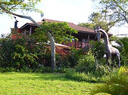 Monzi Safari Lodge