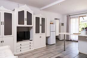 Ama Zulu Guesthouse and Safaris