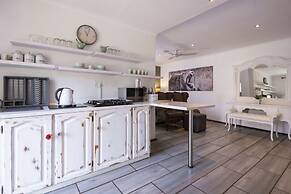 Ama Zulu Guesthouse and Safaris