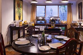 Ama Zulu Guesthouse and Safaris