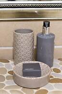 Ama Zulu Guesthouse and Safaris