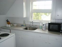 Glory Inn Downtown Moncton