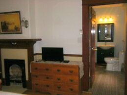 Glory Inn Downtown Moncton