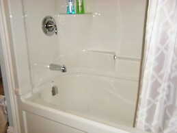 Glory Inn Downtown Moncton