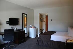 Walking Eagle Inn & Lodge