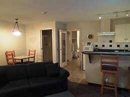 Walking Eagle Inn & Lodge