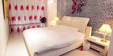 V Hotel - Adults Only