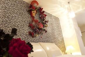 V Hotel - Adults Only