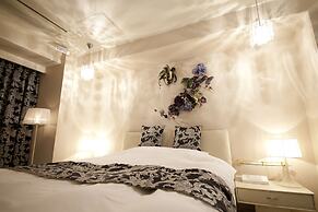 V Hotel - Adults Only