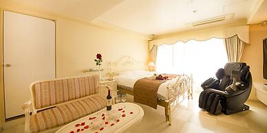 V Hotel - Adults Only