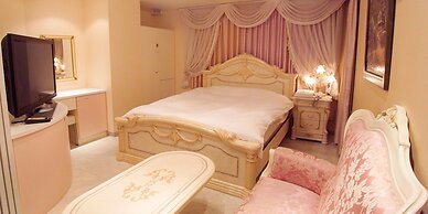 V Hotel - Adults Only