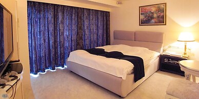 V Hotel - Adults Only