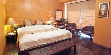 V Hotel - Adults Only