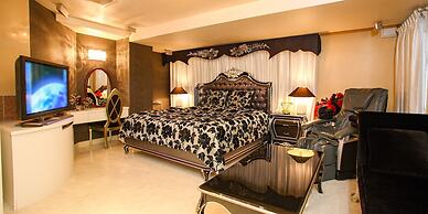 V Hotel - Adults Only