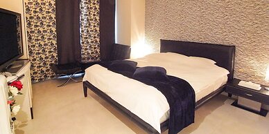V Hotel - Adults Only