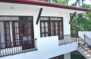 Green Shadows Beach Hotel