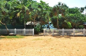 Green Shadows Beach Hotel