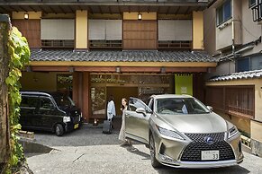 Shima-Onsen Toshimaya