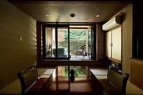 Shima-Onsen Toshimaya