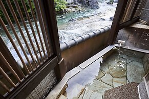 Shima-Onsen Toshimaya