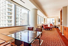 Residence Inn Chicago Downtown Magnificent Mile