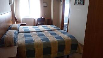 Pension Restaurante La Bombilla