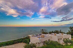 Baia Delphis Resort