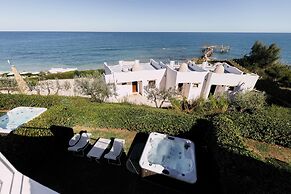 Baia Delphis Resort