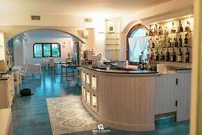 Baia Delphis Resort