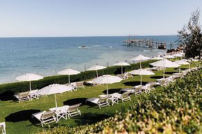 Baia Delphis Resort