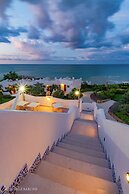 Baia Delphis Resort