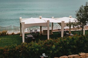 Baia Delphis Resort