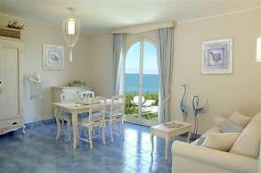 Baia Delphis Resort