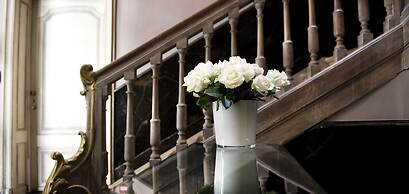 Ganda Rooms & Suites