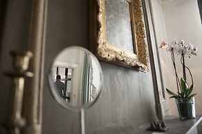 Ganda Rooms & Suites