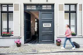 Ganda Rooms & Suites