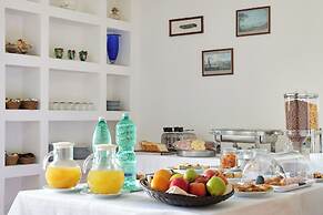 Sea Breeze Residence