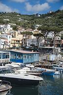 Sea Breeze Residence