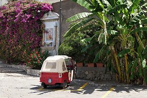 Sea Breeze Residence