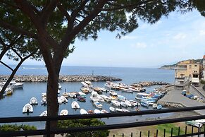 Sea Breeze Residence