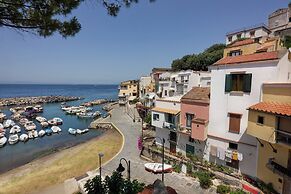 Sea Breeze Residence