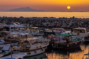 Sea Breeze Residence