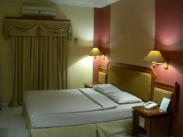 Puri Jaya Hotel