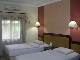 Puri Jaya Hotel